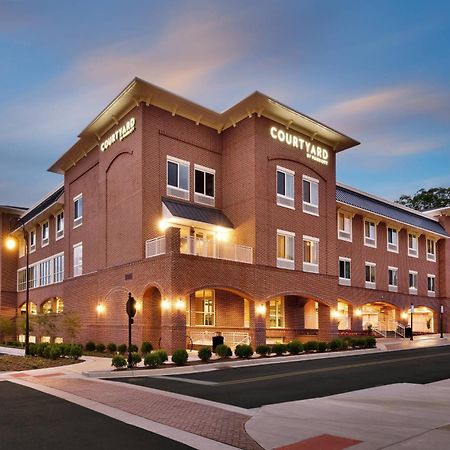 Courtyard By Marriott Atlanta Duluth Downtown Exterior foto