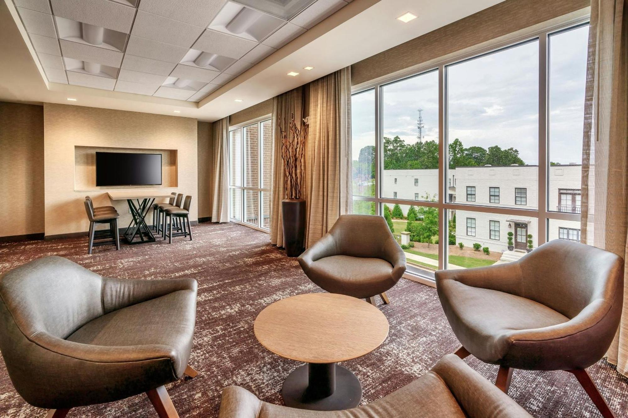 Courtyard By Marriott Atlanta Duluth Downtown Exterior foto