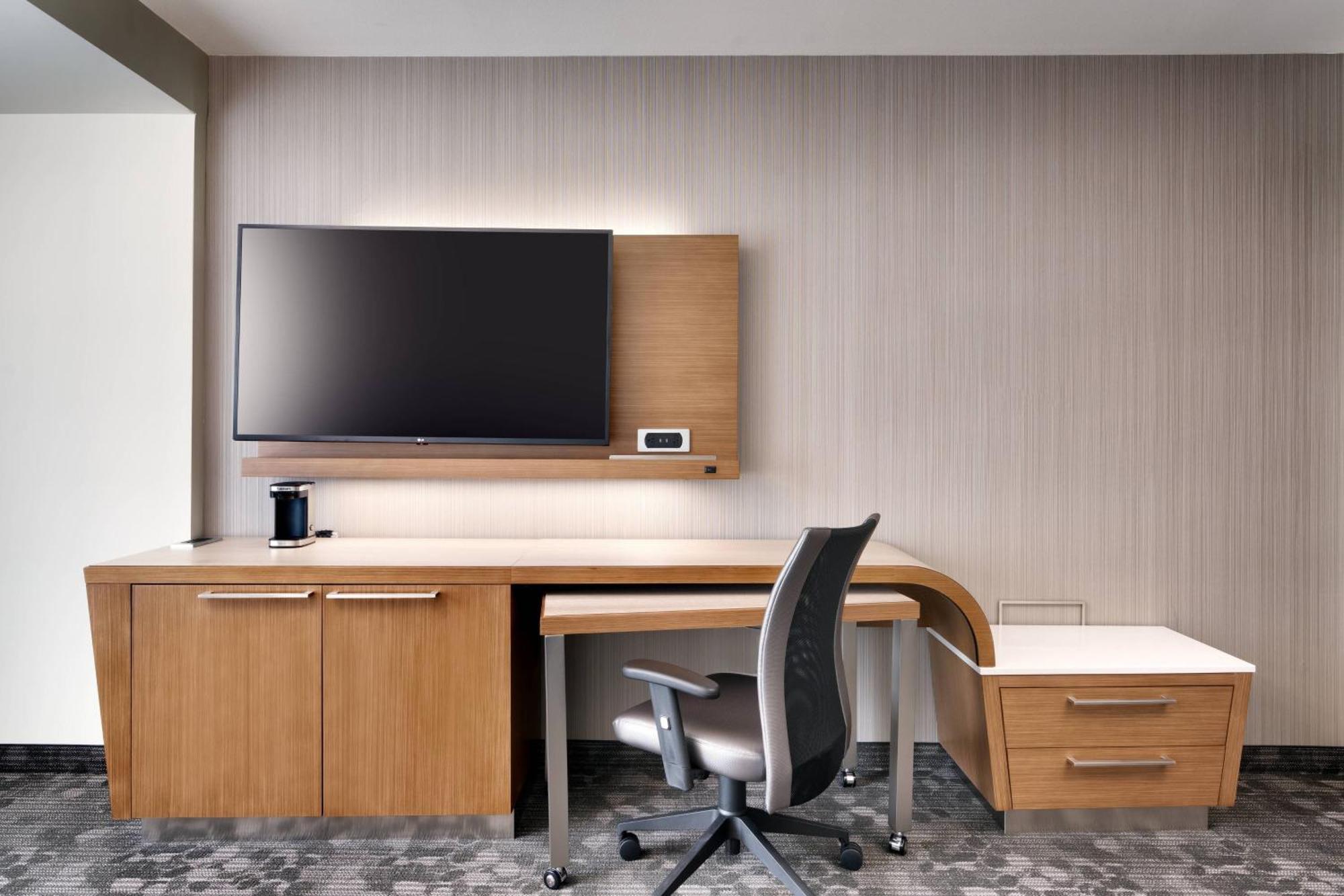 Courtyard By Marriott Atlanta Duluth Downtown Exterior foto