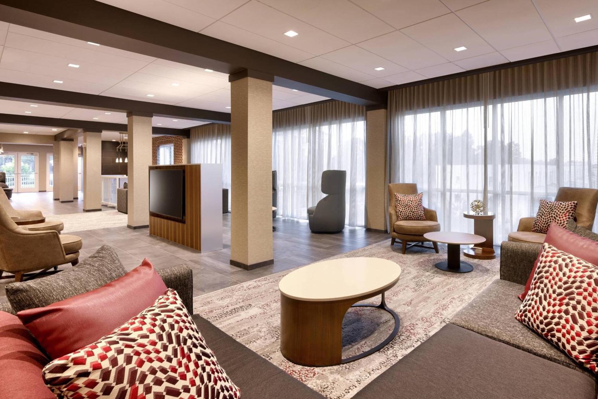 Courtyard By Marriott Atlanta Duluth Downtown Exterior foto