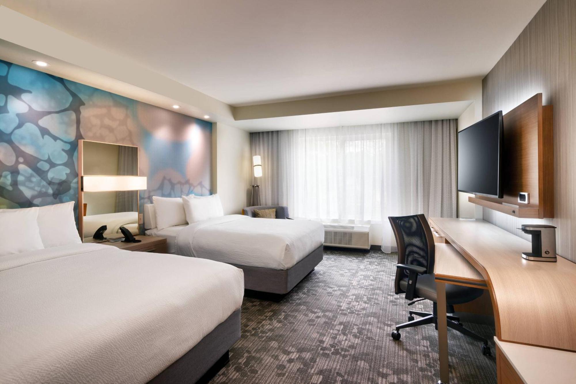 Courtyard By Marriott Atlanta Duluth Downtown Exterior foto